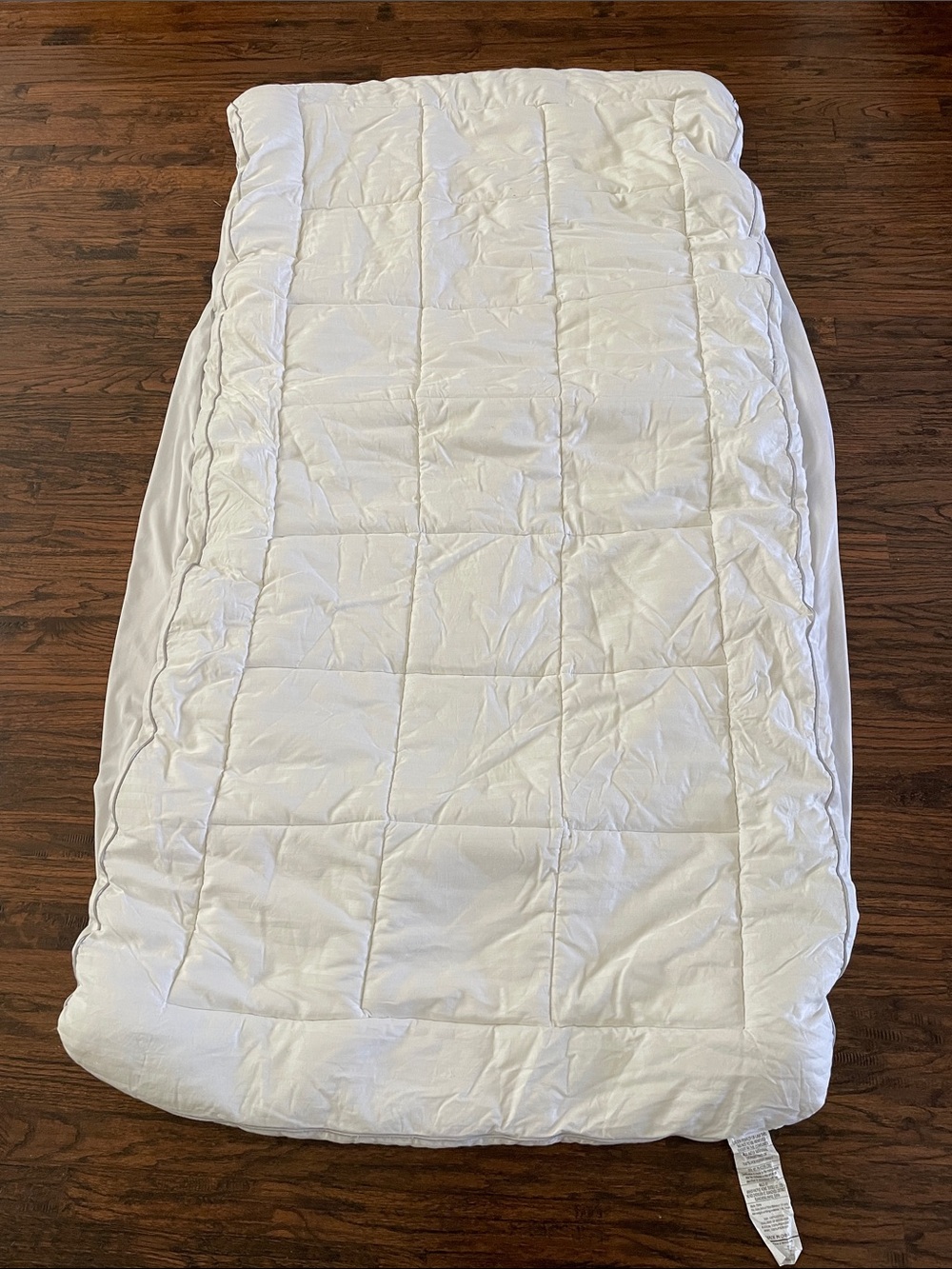 White twin  Mattress Protector Cover - Soft Breathable Layer